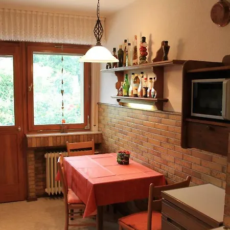 Charming 2 Bedroom Between Dusseldorf And Cologne Appartement Leverkusen