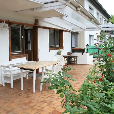 Charming 2 Bedroom Between Dusseldorf And Cologne