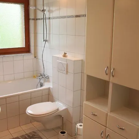 Charming 2 Bedroom Between Dusseldorf And Cologne *