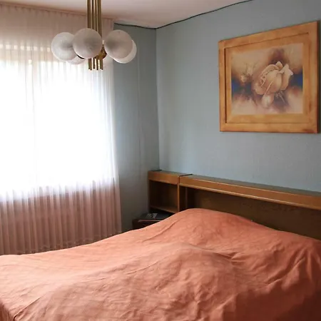 Charming 2 Bedroom Between Dusseldorf And Cologne